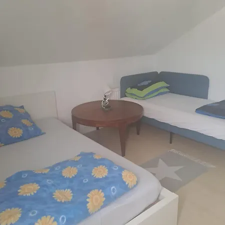 Apartamento Ferien- & Monteurwohnungen *